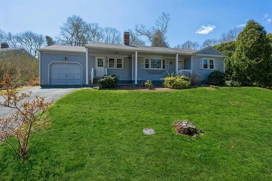 51 Carrie Lee's Way, Centerville, MA 02632 | Zillow