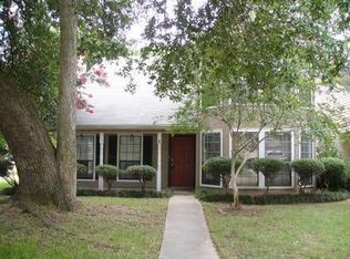 8852 Lochness Ave, Baton Rouge, LA 70808