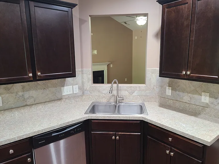 6835 Bone Creek Dr — Photo 11