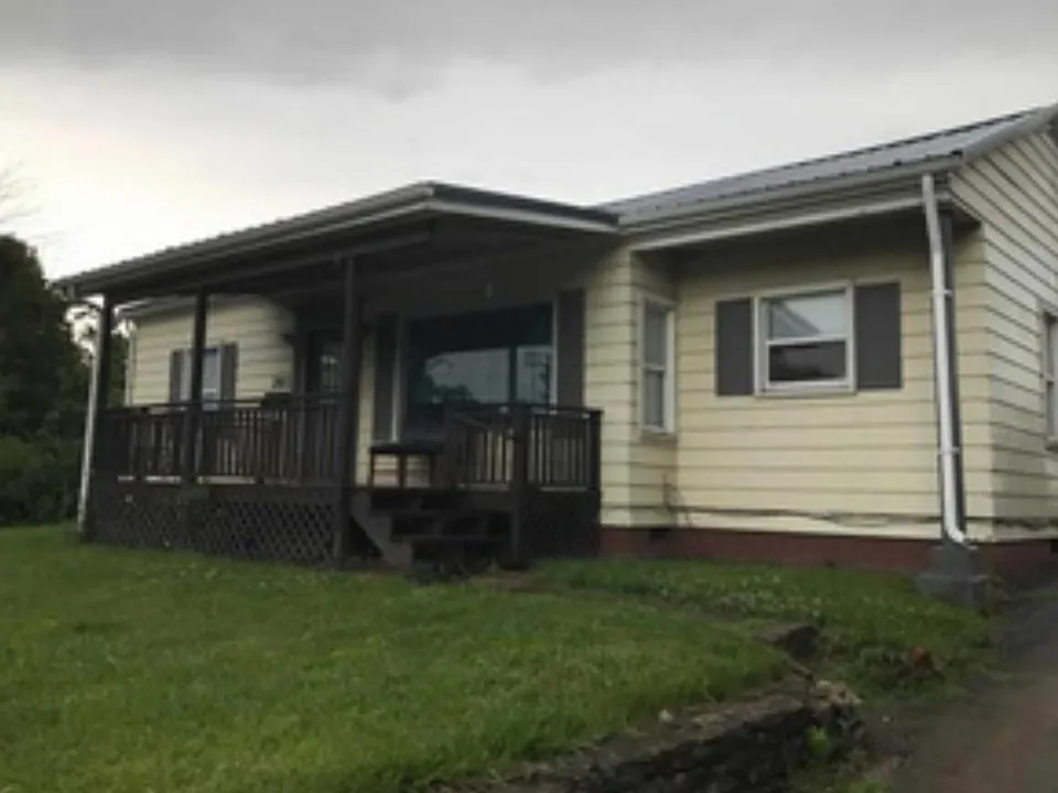 261 Broadview Dr