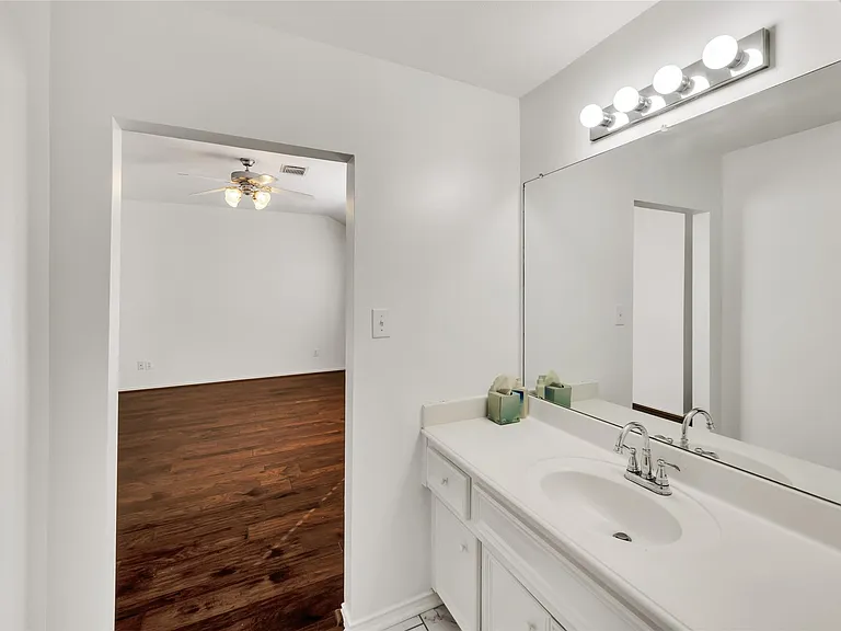 1719 Redwing Bluff Dr — Photo 32