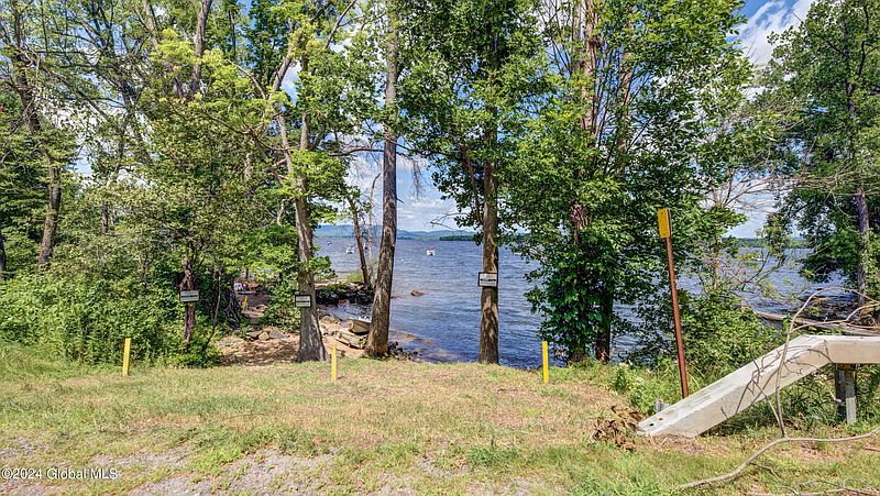 2nd image of 605 Fayville Road