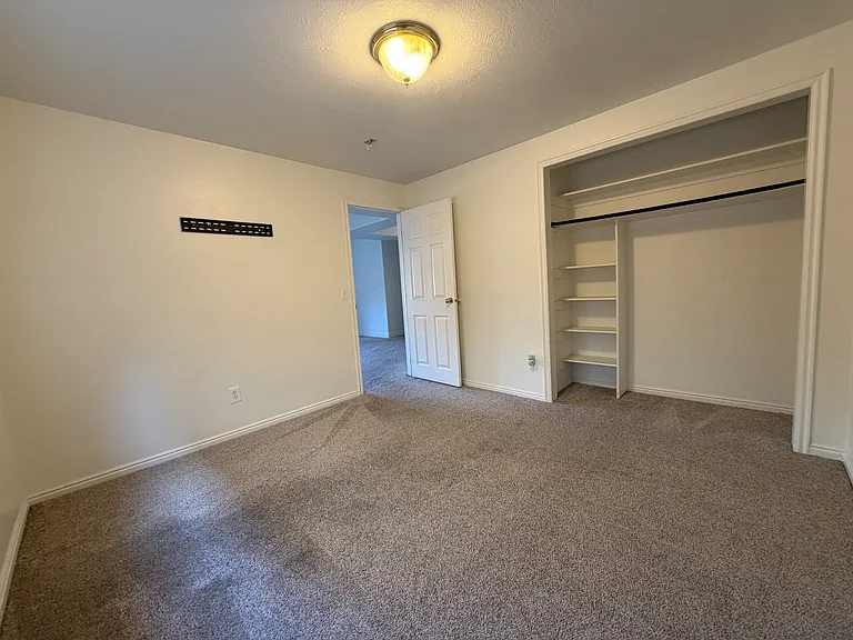 840 N Twin Lakes Dr #421 — Photo 15