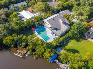 202 SE Atlantic Dr, Lantana, FL 33462