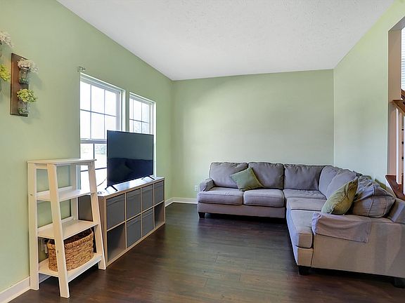 5th image of 10465 Long Branch Dr