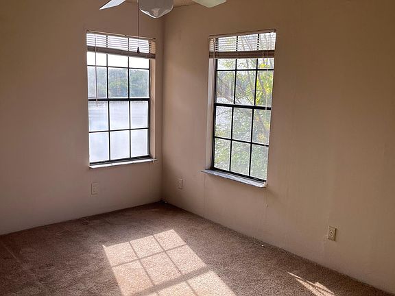 5th image of 400 Lake Placid Ct Unit 203