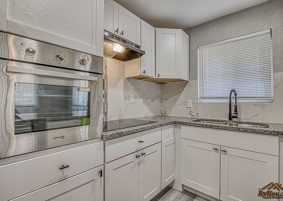1st image of 8944 Robert Dr