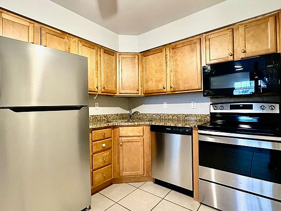 2nd image of 9439 Green Park Gardens Dr #H