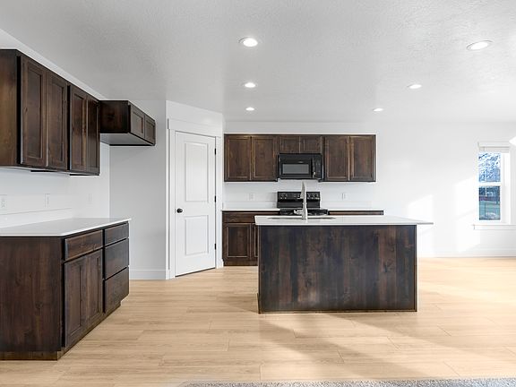 4th image of 365 N Slant Rd #29