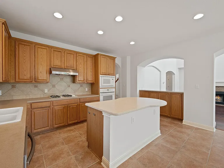 6920 Larue Belle Cv — Photo 12