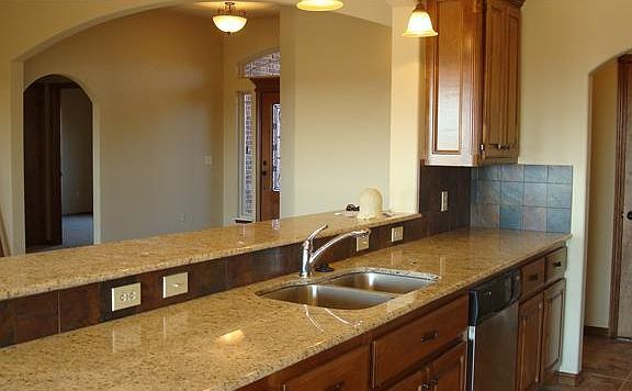 5th image of 3304 Eastridge Cir