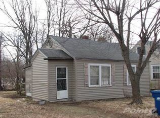 1020 S Douglas Ave, Springfield, MO 65807