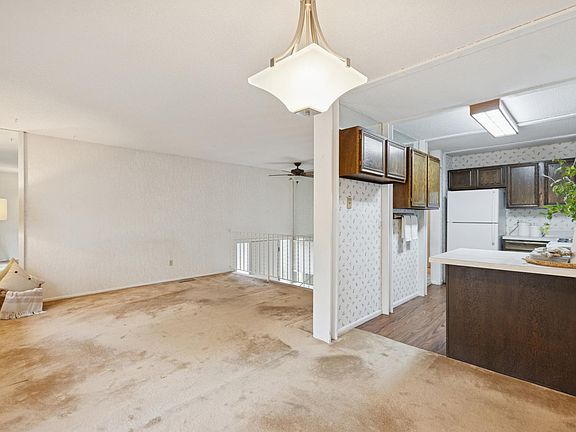 4th image of 7285 Kirkwood Ln N