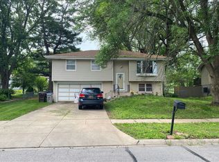5615 Elkcrest Dr, Lincoln, NE 68516