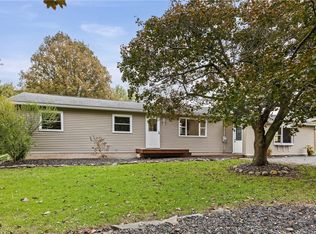 2127 Oak Orchard Rd, Albion, NY 14411