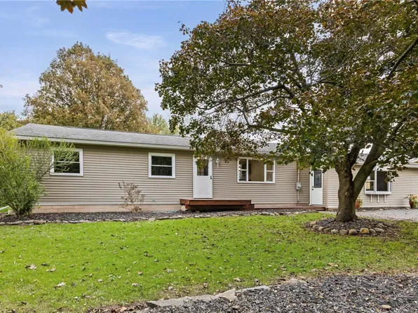 2127 Oak Orchard Rd, Albion, NY 14411