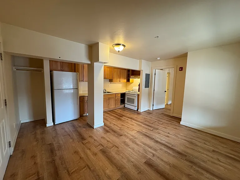 520 Galena St #104 — Photo 2