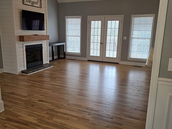 2nd image of 96 Cherokee Rd