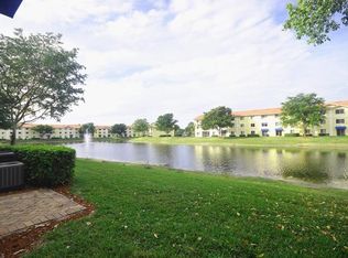 8244 Key Royal Cir APT 613, Naples, FL 34119