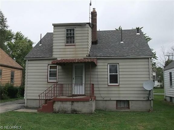 2nd image of 875 E Lucius Ave