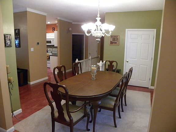 3rd image of 10344 Lake Hill Trl