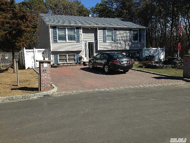 1st image of 41 Taylor St