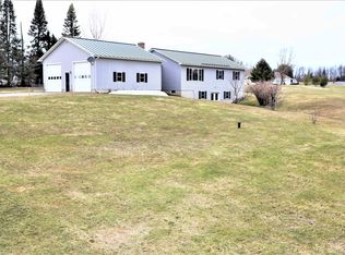 40 Jay View Dr, Derby, VT 05829