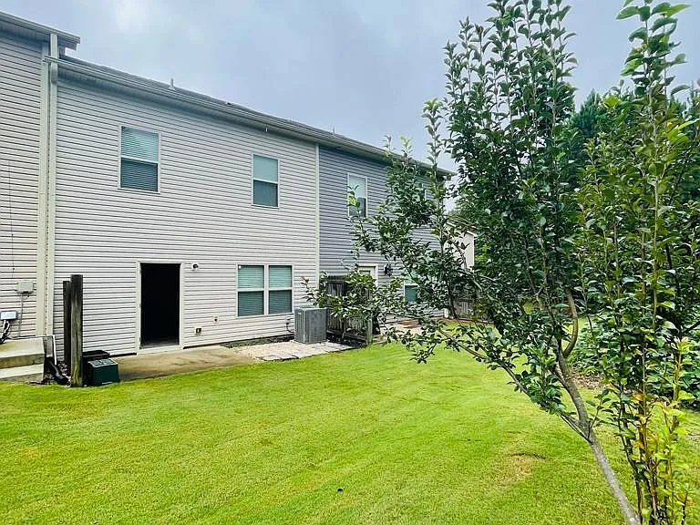 600 Oakside Pl — Photo 17