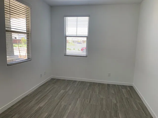 14577 W Charter Oak Rd — Photo 18