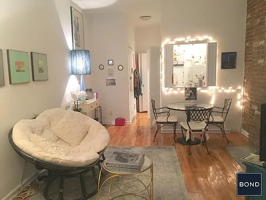 Rented by Bond New York | media 14