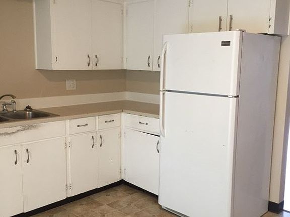 5th image of 1259 8th St NW