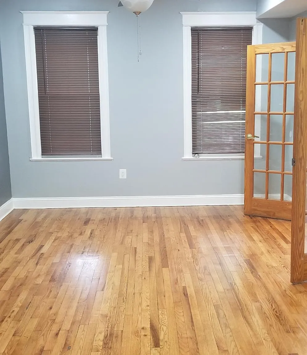 5 bed, $5,700 — Photo 3