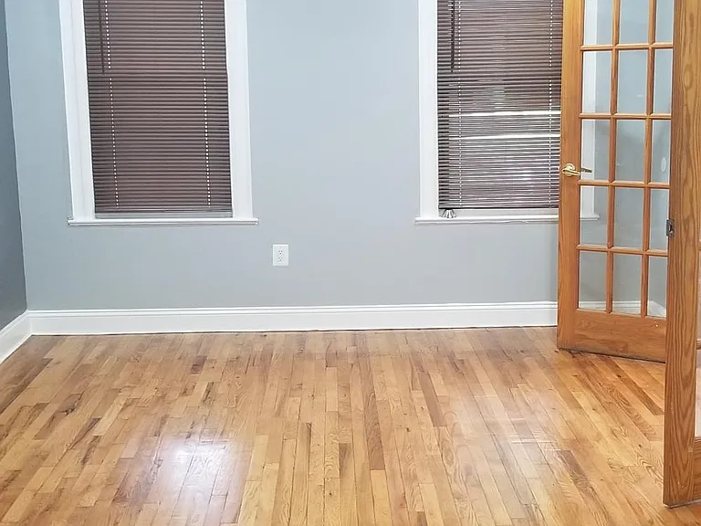 48 Franklin St NE — Photo 3