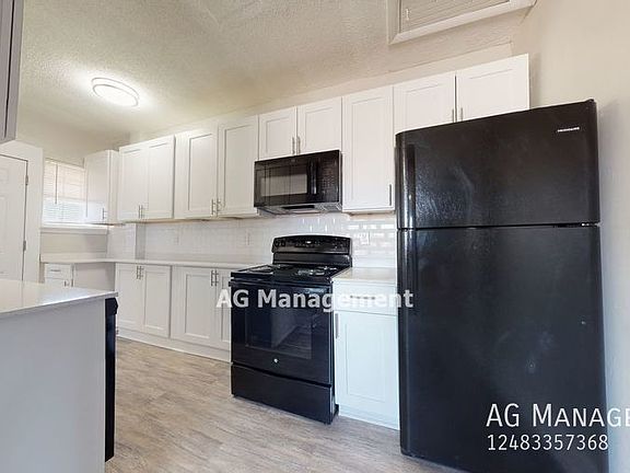 3rd image of 26C Lincoln Ave