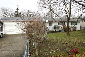 3rd image of 3634 Park Dr