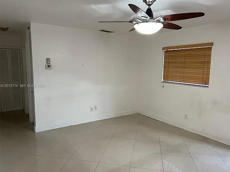 344 SW 1st St #6 — Photo 12