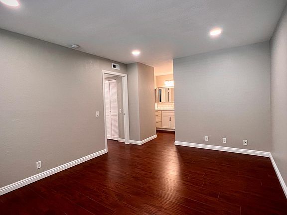 5th image of 4080 Rosenda Ct Unit 204