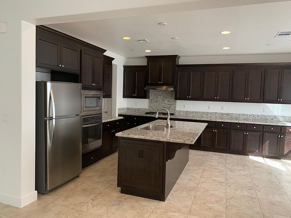 2nd image of 2601 Bluewater Ct
