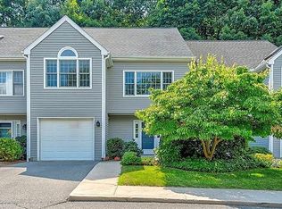 120 Prospect St APT 49, Ridgefield, CT 06877