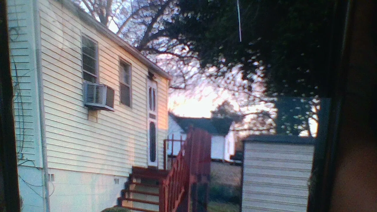 3920 Center St W — Photo 1