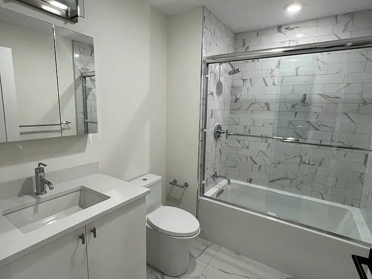 195 Green St #207D — Photo 11