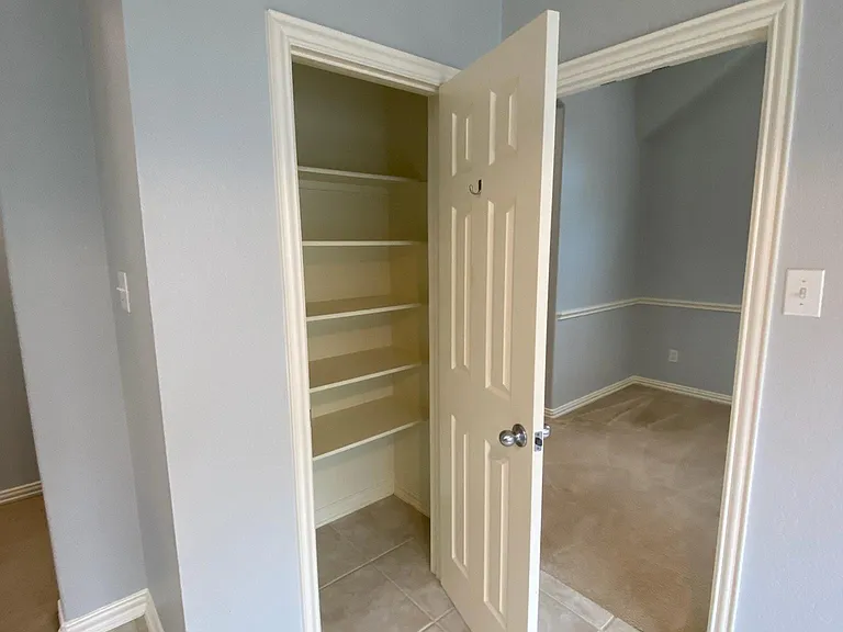 2508 Canyon Bay — Photo 10