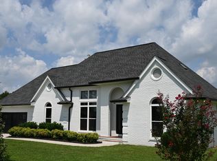 2305 Peterson Dr, Chattanooga, TN 37421