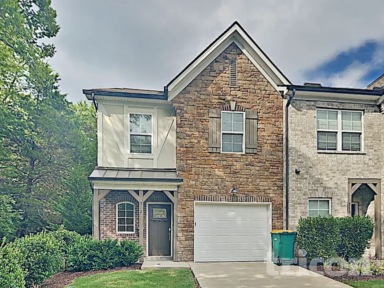 512 Hickory Leaf Ct — Photo 16