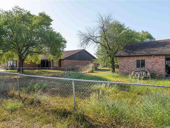 5th image of 4132 Colony Dr