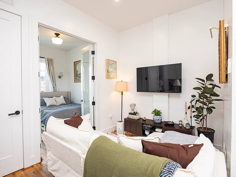 291 Metropolitan Ave #5D — Photo 5