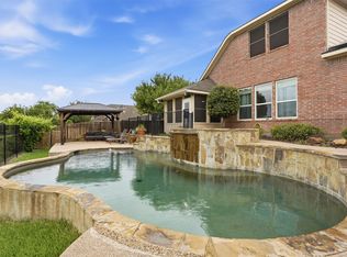 5605 Southern Hills Dr, North Richland Hills, TX 76180