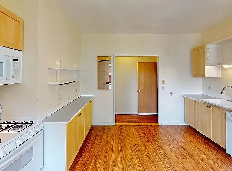 22 Boynton St #3 — Photo 18