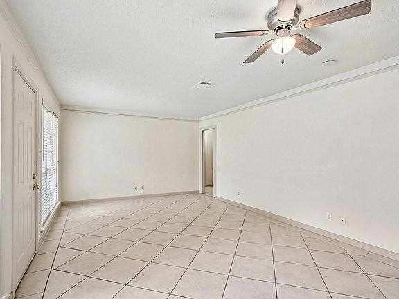 2nd image of 6401 Rowan Ln