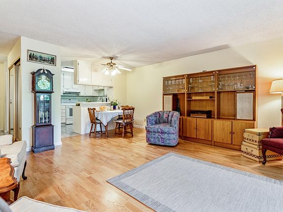 4th image of 3470 S Poplar St APT 207